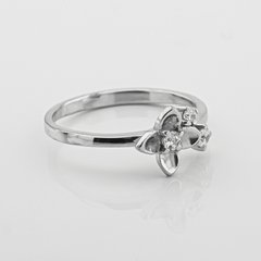 Серебряное кольцо Цветок с фианитами 111097-4, уточнюйте