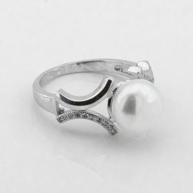 Серебряное кольцо с жемчугом и фианитами K111717, уточнюйте