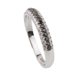 Золотое кольцо с черными и белыми бриллиантами RO06558, уточнюйте