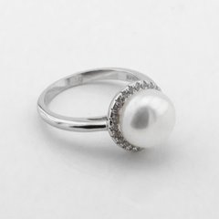 Серебряное кольцо с жемчугом и фианитами K111715, уточнюйте