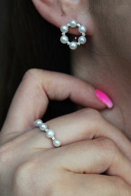 Срібна каблучка "Pearls", 15