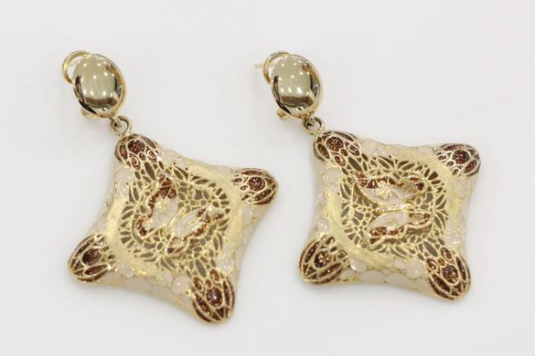 Золотые дизайнерские серьги с изображением бабочки КС12059