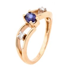 Фото Золотое кольцо с сапфиром и бриллиантами YZ30546