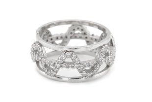 Серебряное кольцо с фианитами СК11095, уточнюйте