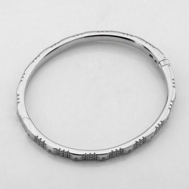 Жесткий серебряный браслет с фианитами b15884