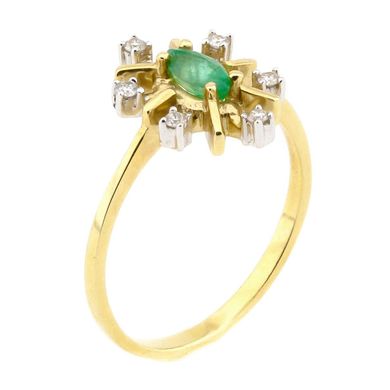 Фото Золотое кольцо с изумрудом и бриллиантами YZ17768