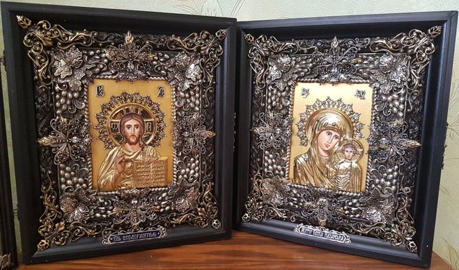 Фото Венчальная пара икон Господа Иисуса Христа и Божией Матери Казанской с сусальным золотом