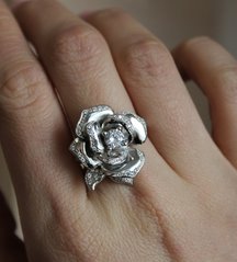 Фото Серебряное кольцо "Crystal Rose"