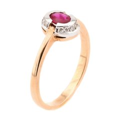 Фото Золотое кольцо с рубином и бриллиантами 11400Б-1