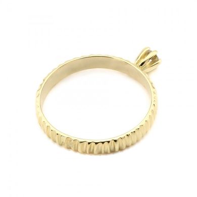 Золотое кольцо с фианитом (ребристое) 111087-3, уточнюйте