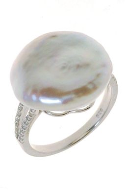 Фото Серебряное кольцо с жемчугом и цирконами 1561603