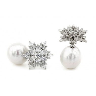 Серебряные серьги гвоздики "Snow pearls"