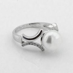 Серебряное кольцо с жемчугом и фианитами K111717, уточнюйте