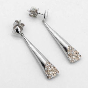 Серебряные серьги с фианитами c121596